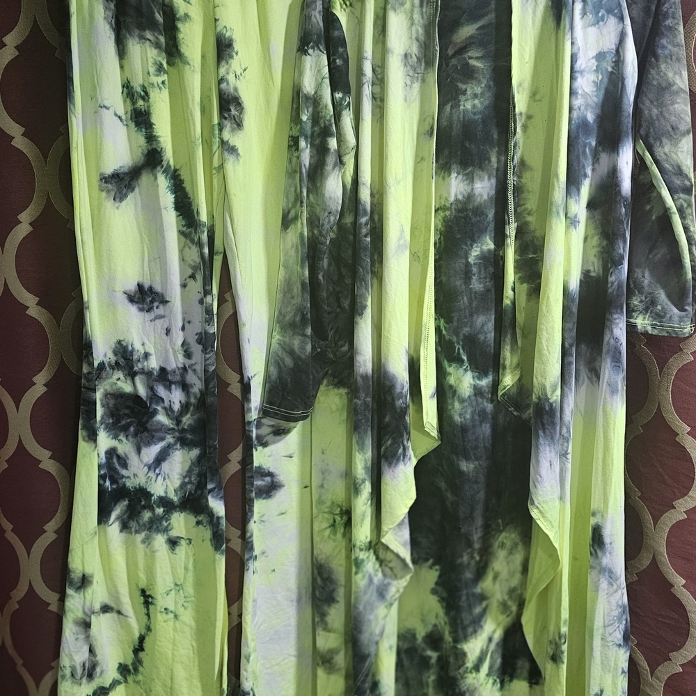 Tie-Dye Maxi Dress in Green and Black